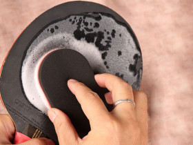 Hướng dẫn cách vệ sinh mặt vợt bóng bàn chuẩn và bí quyết bảo quản Hướng dẫn cách vệ sinh mặt vợt bóng bàn chuẩn và bí quyết bảo quản