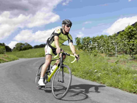 Chia sẻ cách ôm cua xe đạp đỉnh cao mà tay đua nào cũng cần biết Chia sẻ cách ôm cua xe đạp đỉnh cao mà tay đua nào cũng cần biết