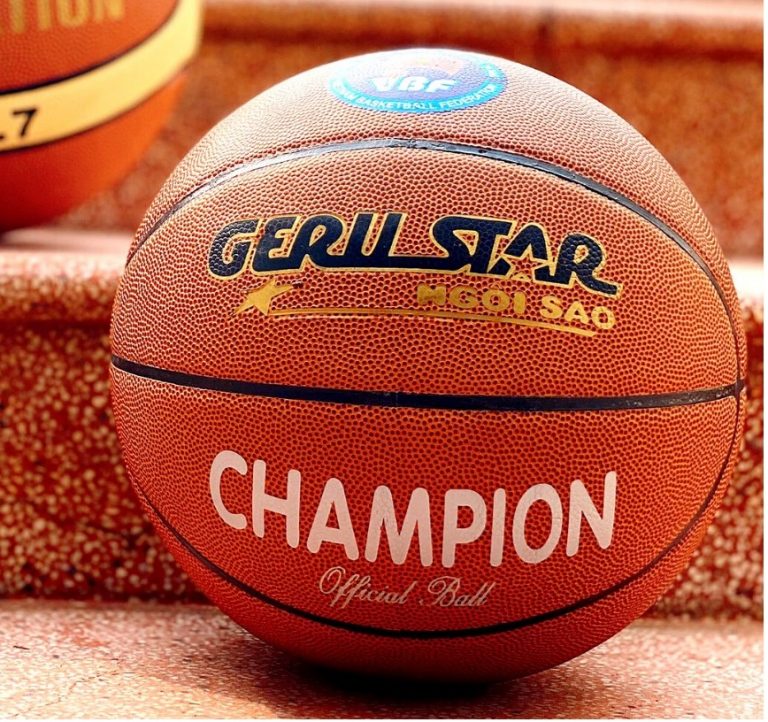 Quả bóng rổ Gerustar Champion có vỏ PVC