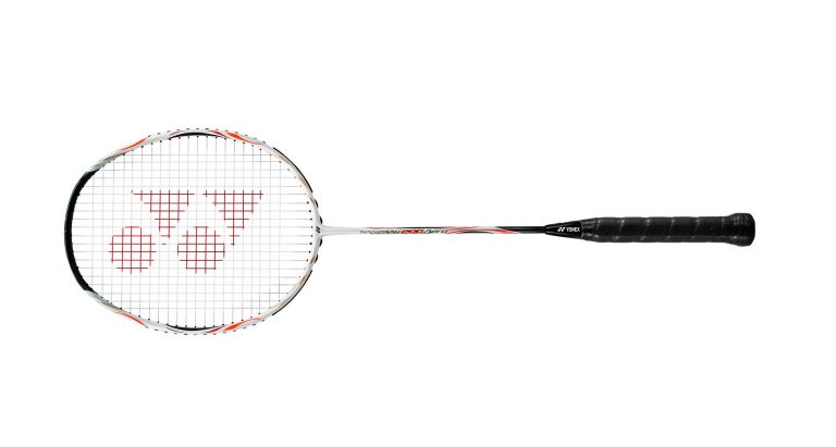 Vợt Yonex Nanoray 200 AERO nhẹ đầu dành cho phản tạt và phòng thủ