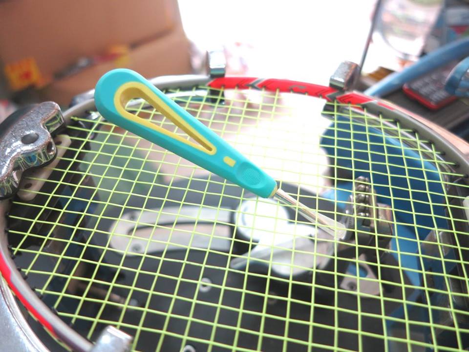 Làm thế nào để chọn lực căng dây vợt cầu lông phù hợp với từng người chơi?
