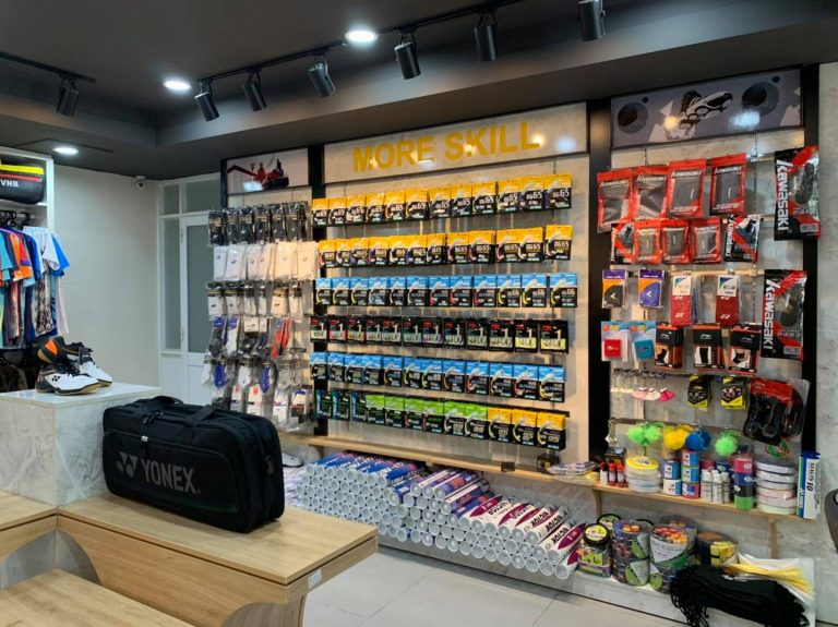 Hình ảnh Tiensports và cửa hàng dụng cụ cầu lông