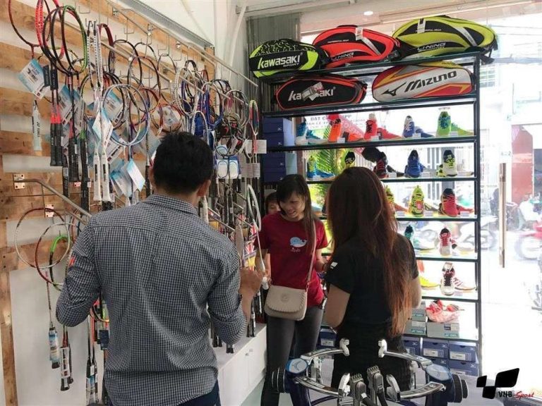 Cửa hàng Hero Sport và dịch vụ căng dây vợt cầu lông