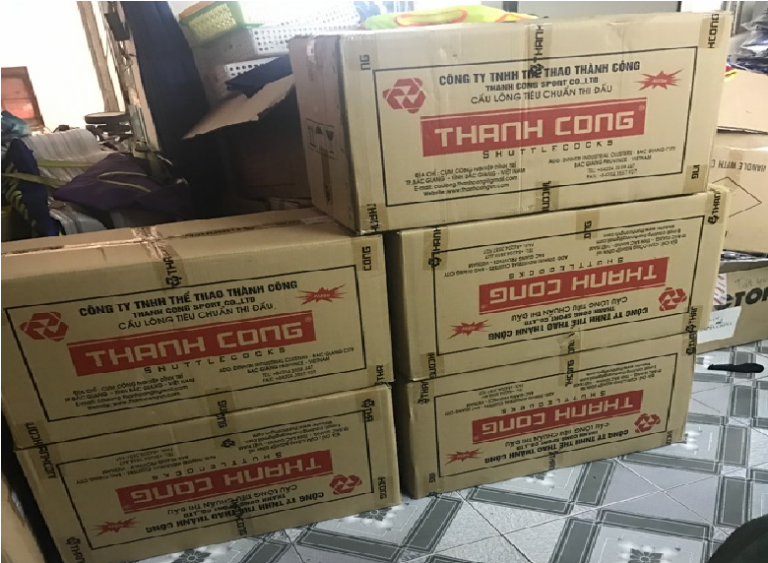 Hình ảnh minh họa thùng cầu lông và quy cách đóng nhiều ống