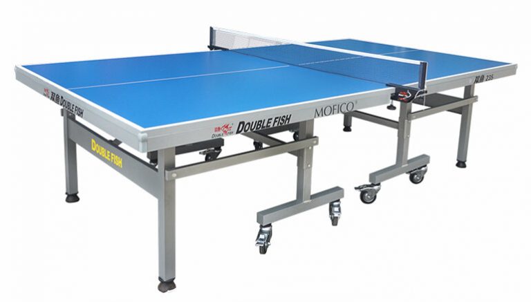 Bàn bóng bàn có nẹp quanh cạnh