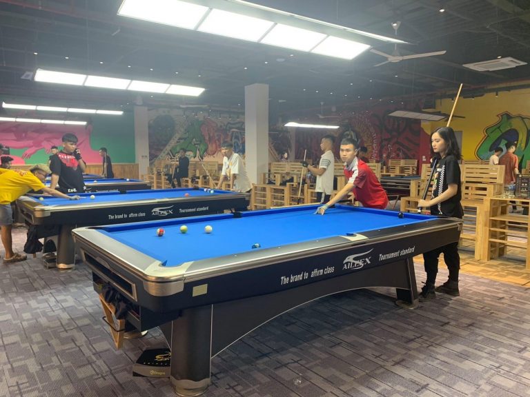 Cloth phủ mặt chơi và khu vực rail của bàn bida