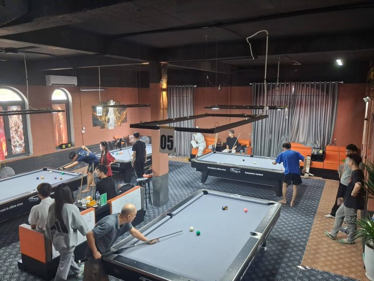 Vải nỉ phủ mặt bàn bida thực tế